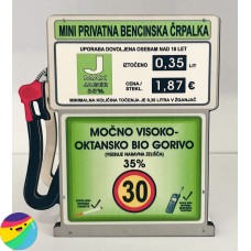 Bencinska črpalka z Jegrom za 30 let